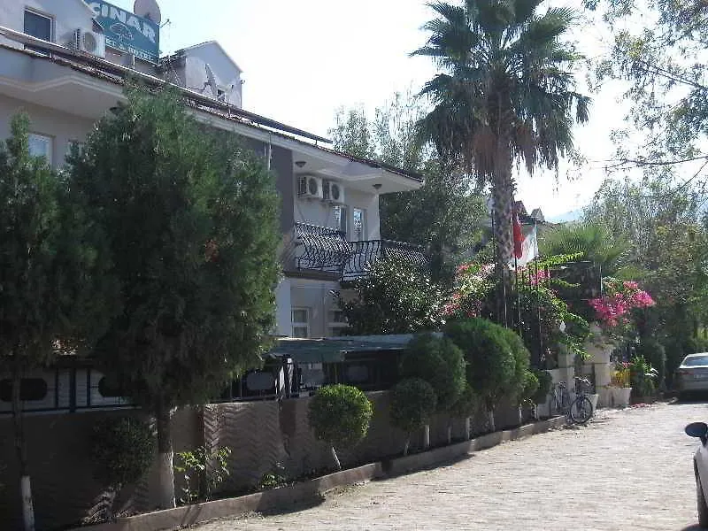 Clup Cinar Hotel 달리안